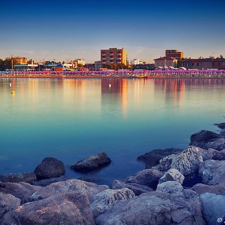 Hotel Elisabeth Due Фано Экстерьер фото