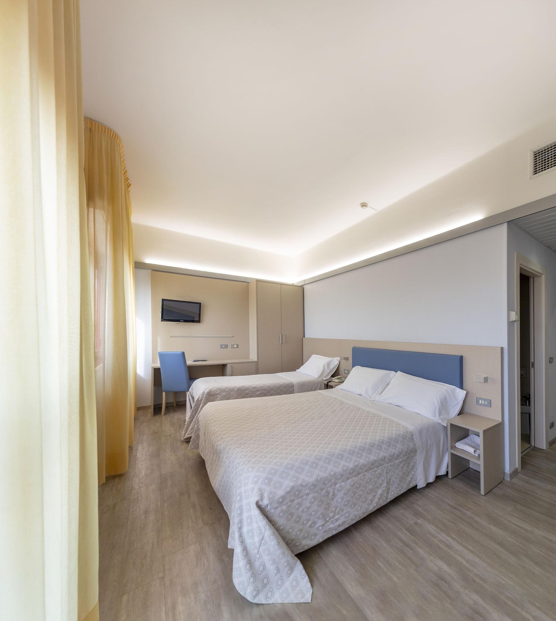 Hotel Elisabeth Due Фано Экстерьер фото